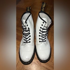 Dr. Martens 1460 Smooths White